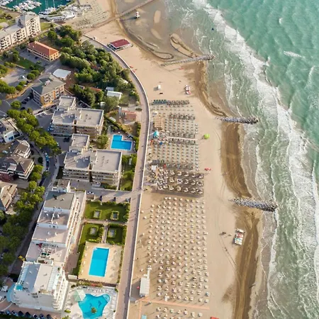 Comfy With Patio And Private Fenced And Furnished Garden * Lignano Sabbiadoro